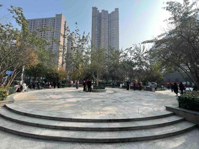 适老化方面这些做得还不错但还有改进空间不朽情缘华商报记者走访