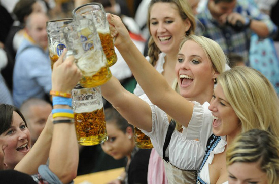 假制度:欧洲最享受 亚洲最勤奋不朽情缘平台推荐盘点各国带薪休(图4) 假制度:欧洲最享受 亚洲最勤奋不朽情缘平台推荐盘点各国带薪休(图4)